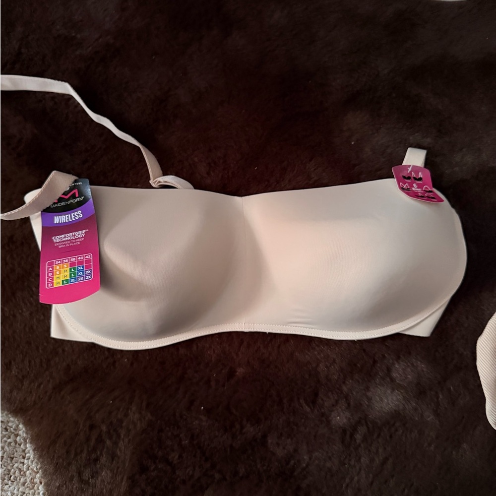 Maidenform Wireless Beige Bra Size Large